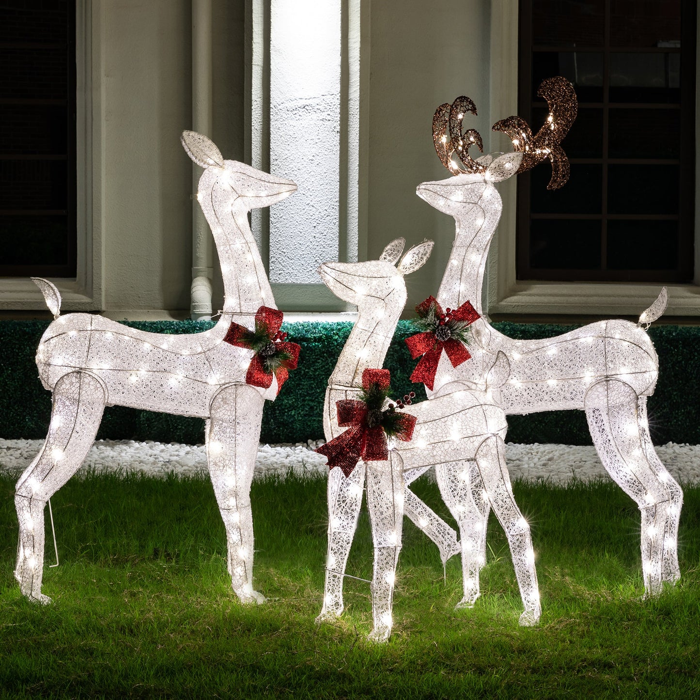 sobaniilowholesale LED Lighted Christmas Deer Family Display Set 